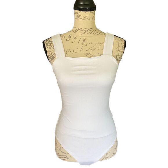 White Dual Layered Bodysuit Size Small NWT - Picture 1 of 3